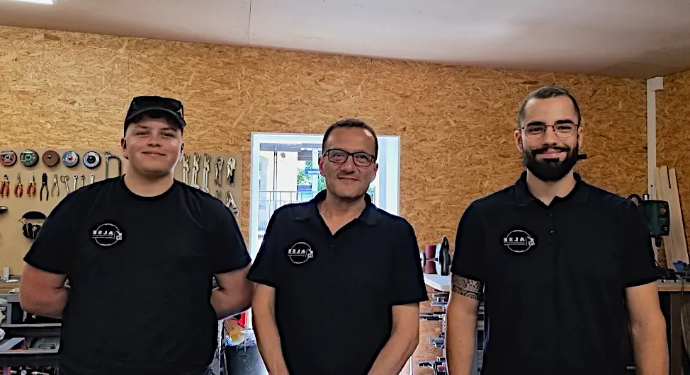 Equipe de serrurier Neuchâtel tous ensemble